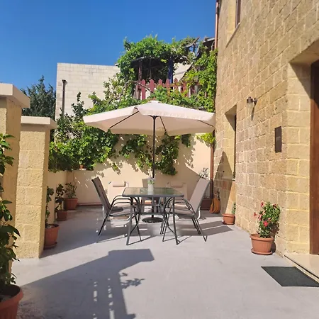 Eviona Althea Apartament *